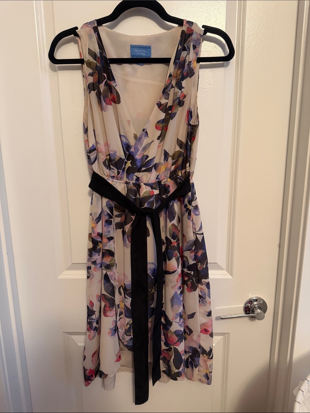 👗 Gorgeous Vera Wang Dress Floral Watercolor Faux Wrap Dress Tie XS purple pink